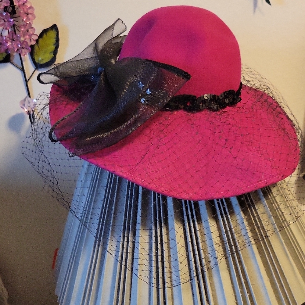 Vintage Bollman Fuchsia 100% Wool Cloche Hat • Black Veil Bow & Sequin Band